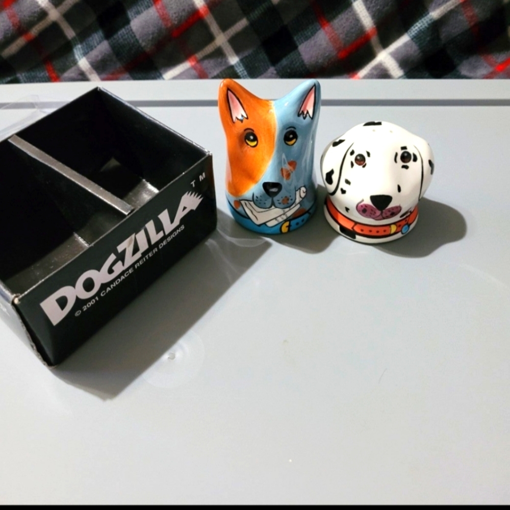 New Vintage 2001 Dogzilla Salt & Pepper Set~Candace Reiter Designs~Henriksen